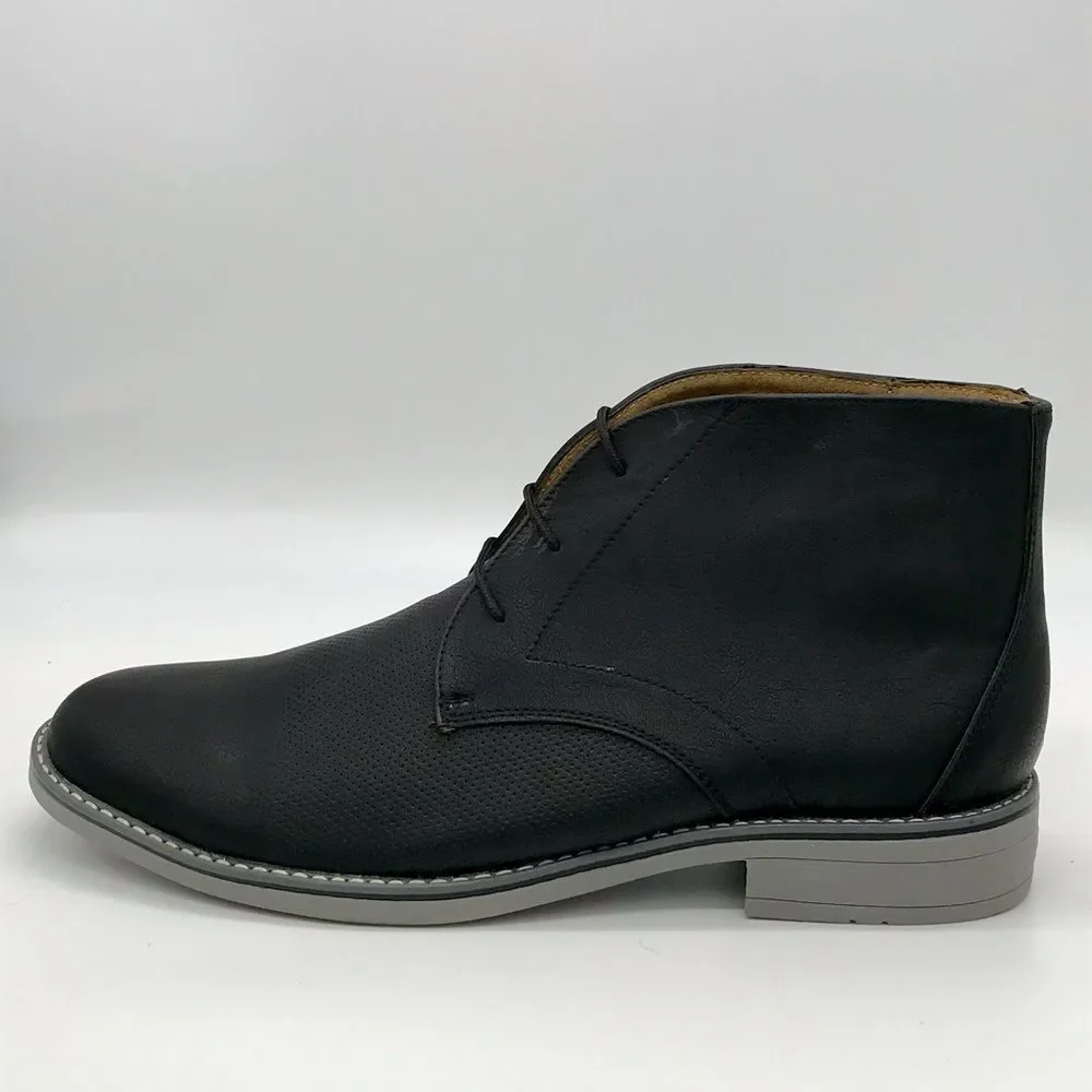 Chukka boots
